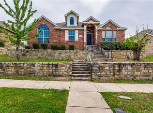 2118 Hollow Way, Garland, TX 75041