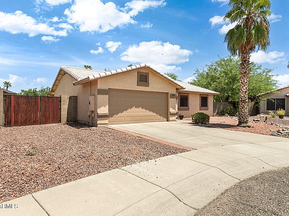 3rd image of 19019 N 11TH Drive