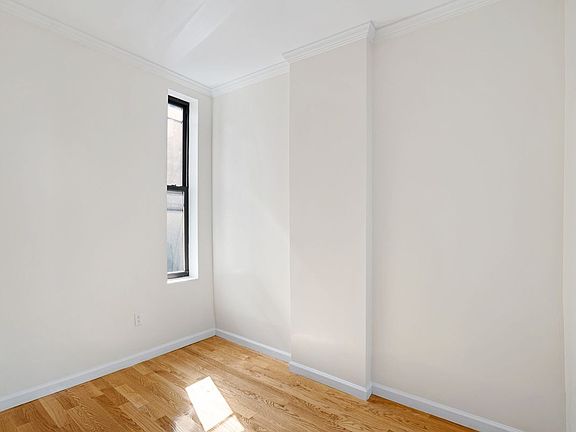 5th image of 140 W 109th St APT 5W