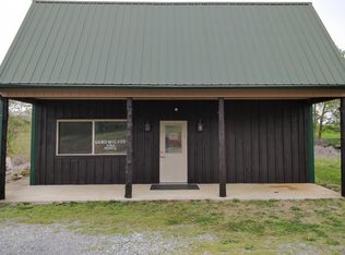 582 Cerulean Rd, Cadiz, KY 42211