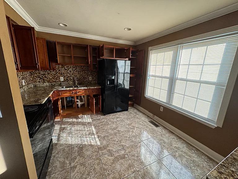 2140 Cedar Barn Way — Photo 5