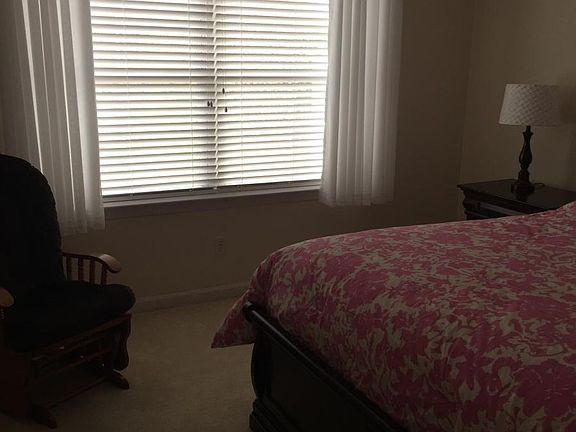 4th image of 213 Amblewood Way