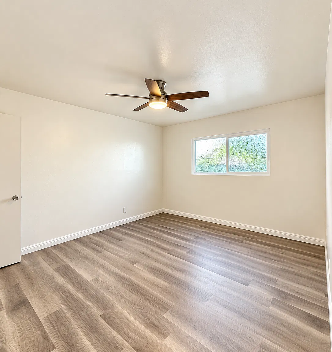 7534 Norton Ave — Photo 4