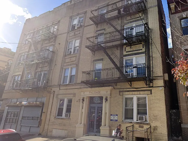6205 Palisade Ave #1R — Photo 3