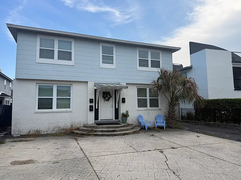 123 Margaret St — Photo 9