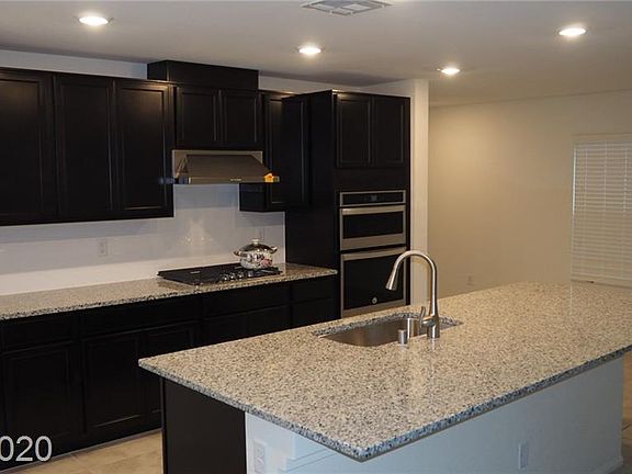 3rd image of 9063 Jade Vine Ave