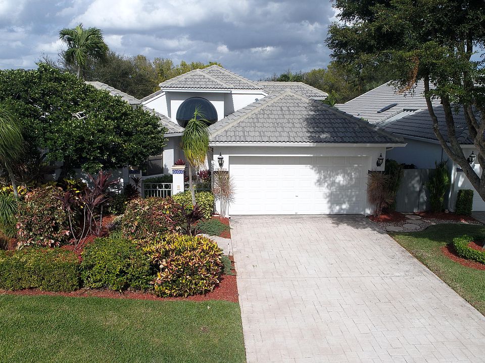 Home For Sale In Broken Sound Country Club