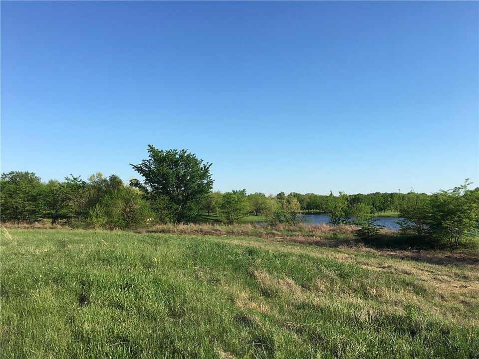 2nd image of 1484 NW 500th Rd