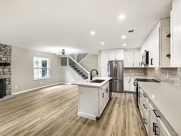 4th image of 8462 Everett Way #C