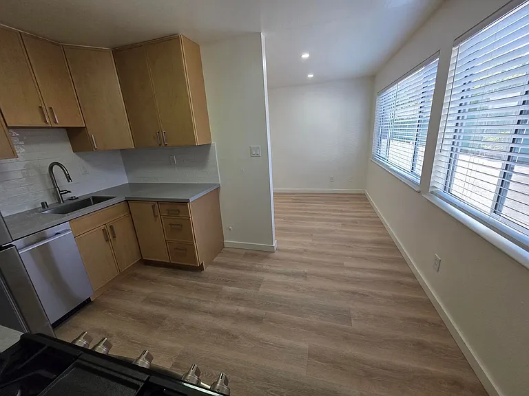 1638 Hearst Ave #1D — Photo 8
