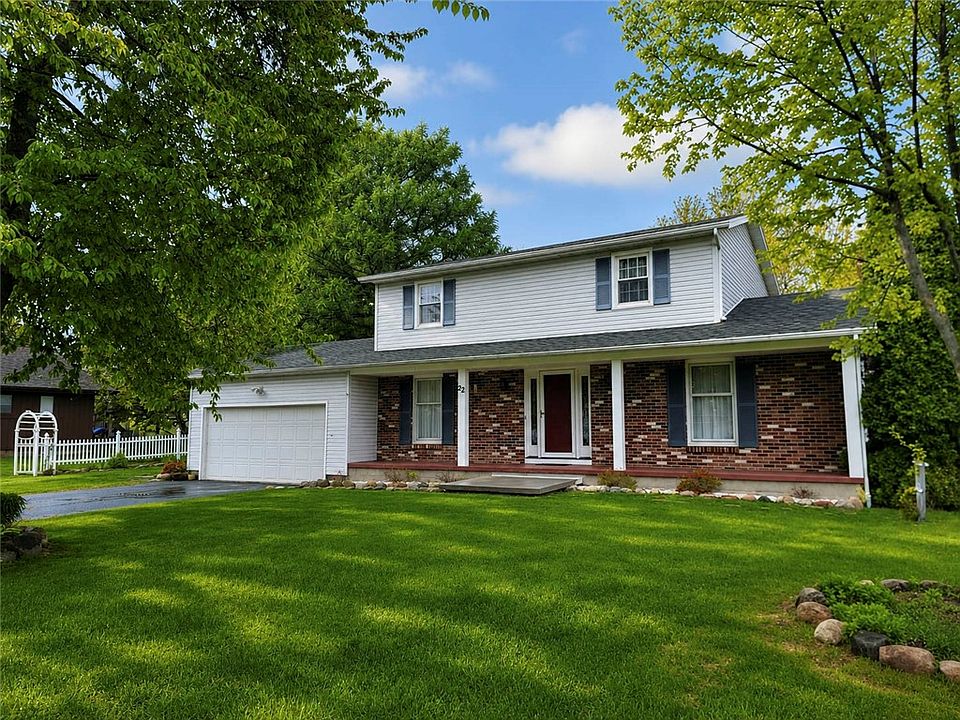 1st image of 22 Ascot Dr