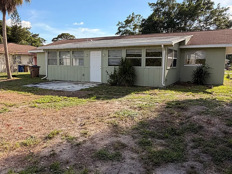 2244 Parker Ave — Photo 21