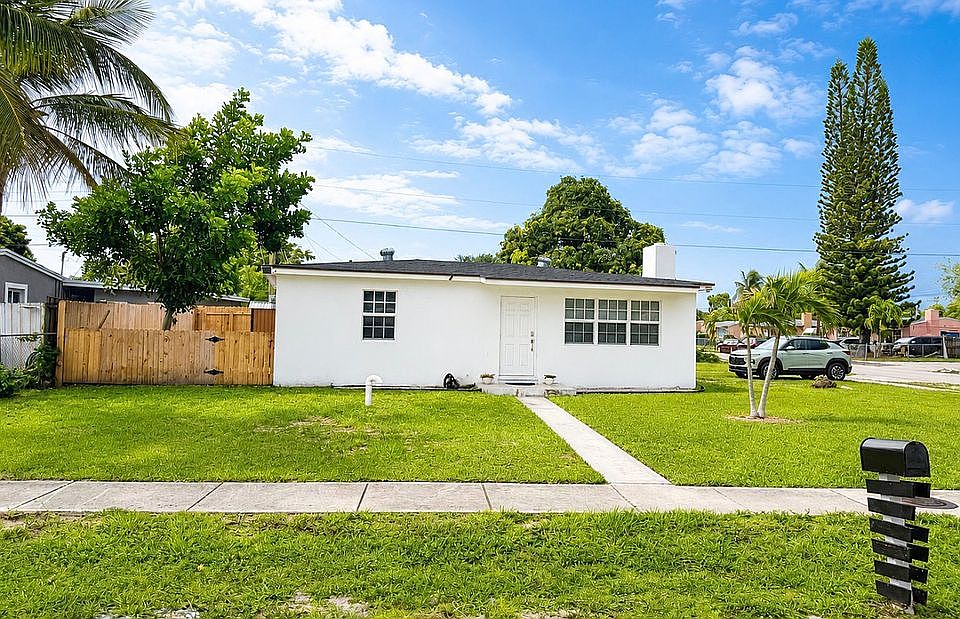 1st image of 646 Aspen Rd