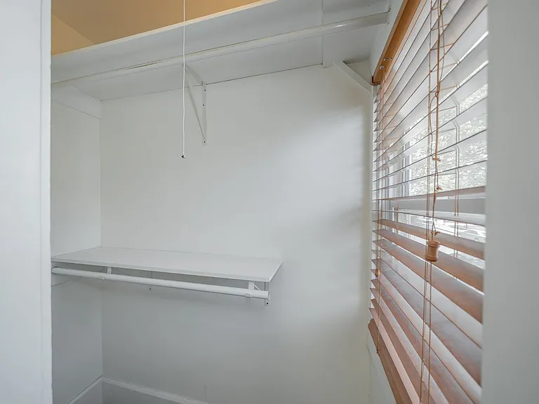 2209 Cedar Street — Photo 13