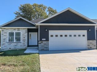 101 Prairie Meadow Dr, Blue Grass, IA 52726