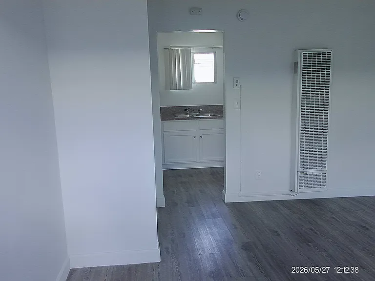 14753 Blythe St #16 — Photo 8