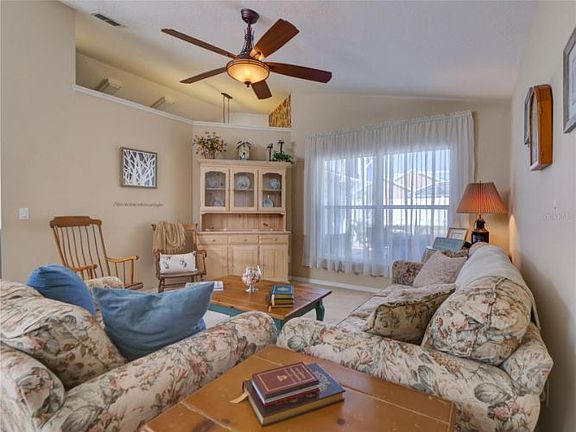 4th image of 133 Loma Del Sol Dr