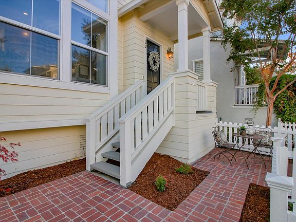 5th image of 22 Heritage Ct