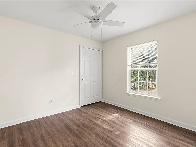 735 Putnam Dr #2 — Photo 23