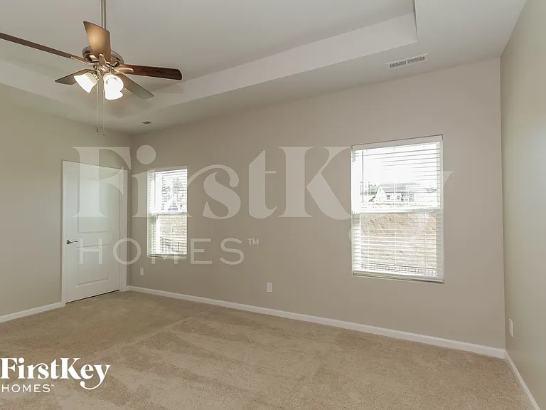7798 Creek Park Dr — Photo 8