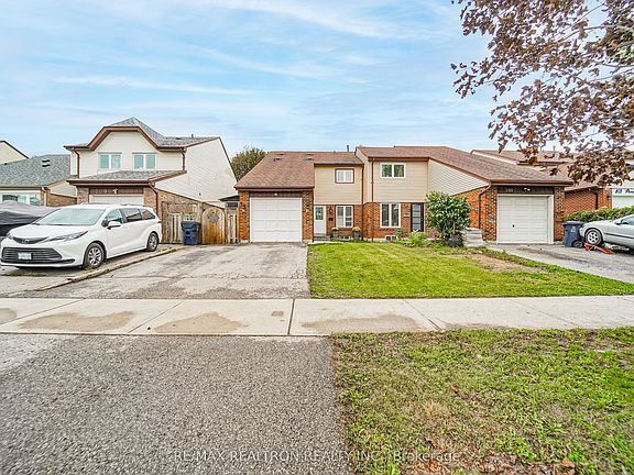 3rd image of 107 Purvis Cres