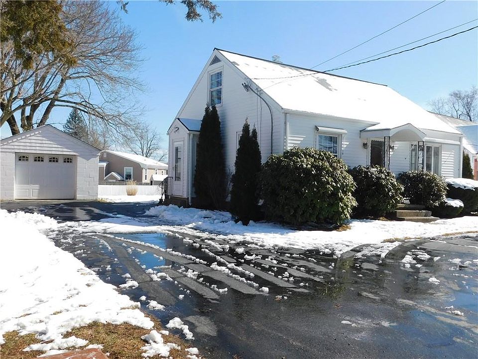 437 Greenville Ave, Johnston, RI 02919 Zillow