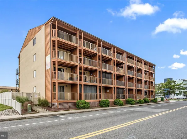 203 33rd St Unit 301, Ocean City, MD 21842