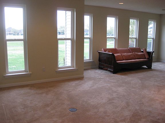 4th image of 3641 Lake Aspen Dr E
