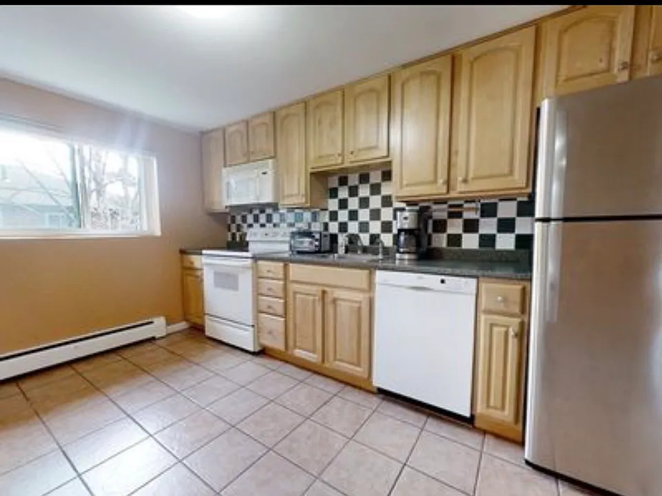 50 Bryon Rd #6