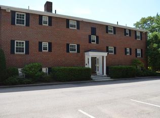 3 Powder House Ln APT 3, Manchester, MA 01944