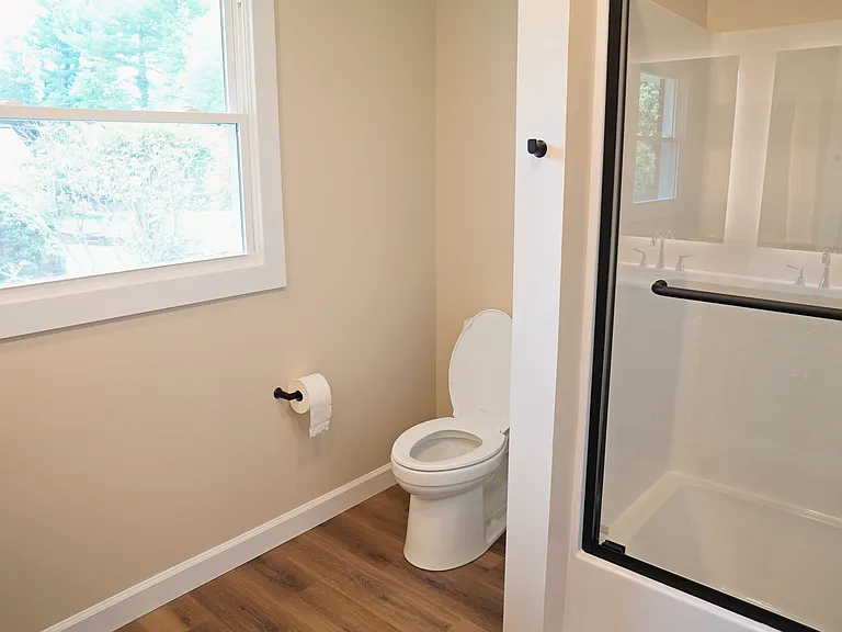 612 Southgate Rd — Photo 25