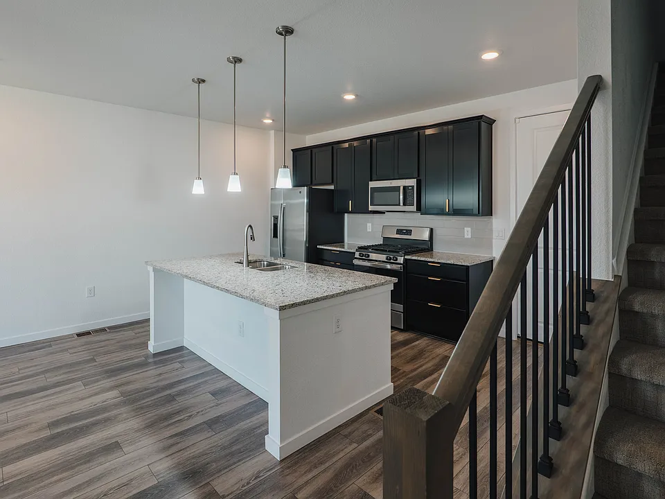 7337 W Asbury Dr