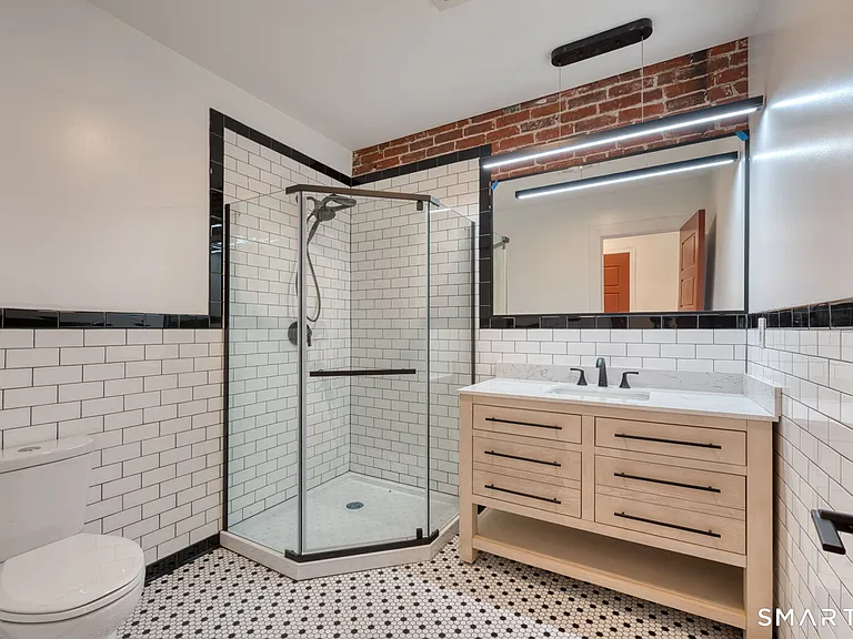 11 Main St #203-207 — Photo 8