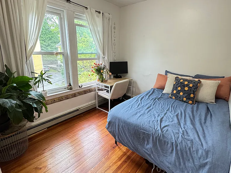 5 Iroquois St #3F — Photo 9