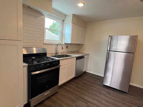 4th image of 1319 Oakmont St Floor 2