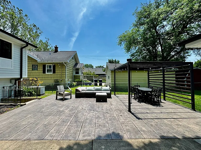 514 S Yale Ave — Photo 60