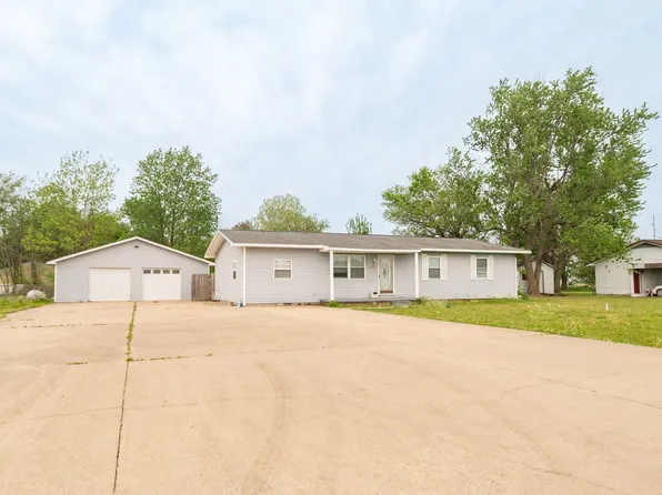 39947 James Ward St, Malden, MO 63863