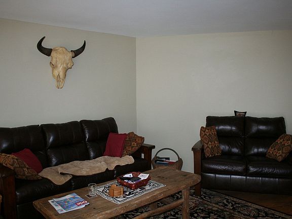 5th image of 771 Pioneer Dr