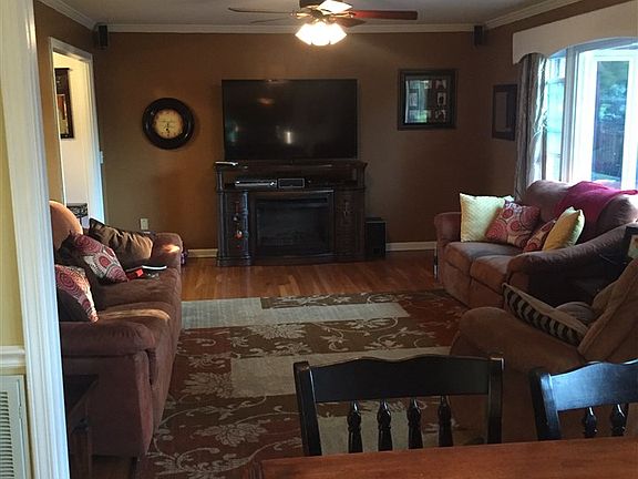 2nd image of 507 Paradise St