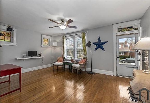 5th image of 6119 Southwest Ave #1F