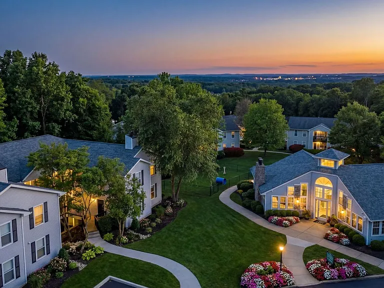 The Retreat at Stillmeadow Apartments in Cincinnati, Ohio