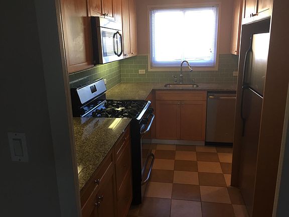 4th image of 205 Garces Dr
