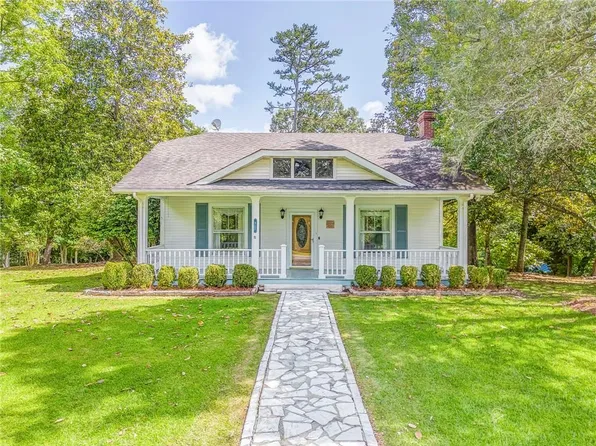 612 New Town St, Tate, GA 30177