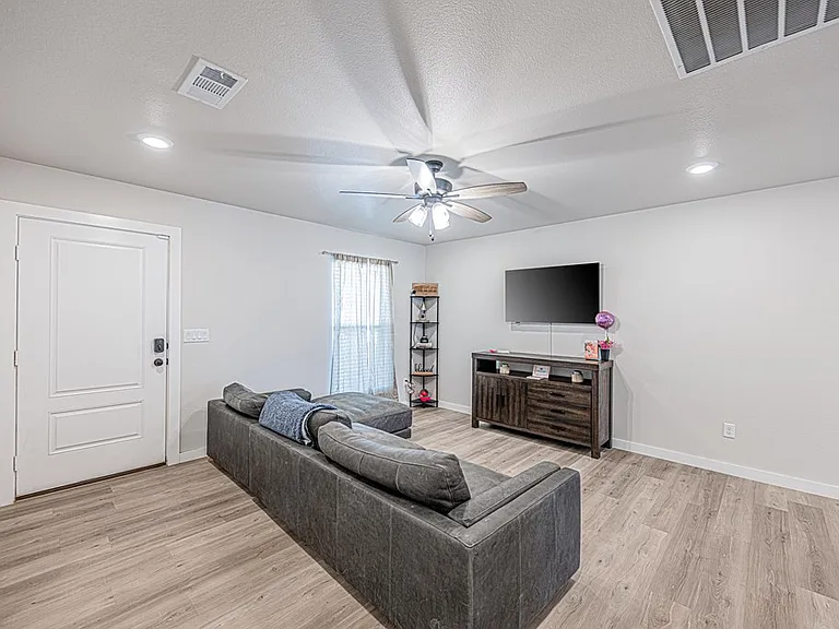 2808 Lighthouse Rd — Photo 10