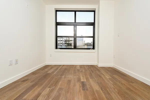 Rented by Nooklyn NYC LLC | media 136