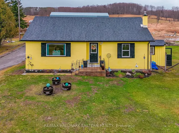 1095 Slab St, Centre Hastings, ON K0K 2K0