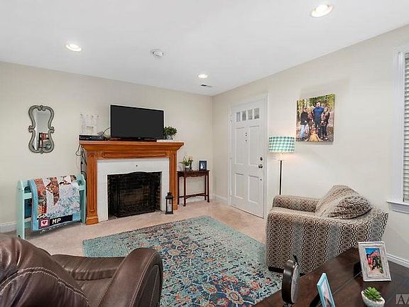 3rd image of 204 S Ashe St