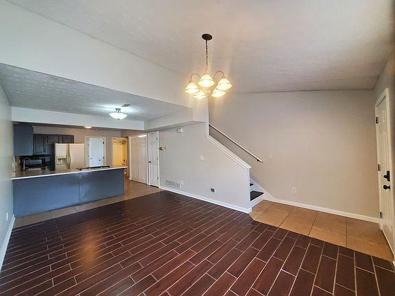 4th image of 1100 Horsemans Ln APT 42