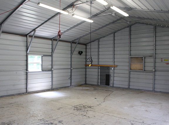 4th image of 6758 Greenfield Ln