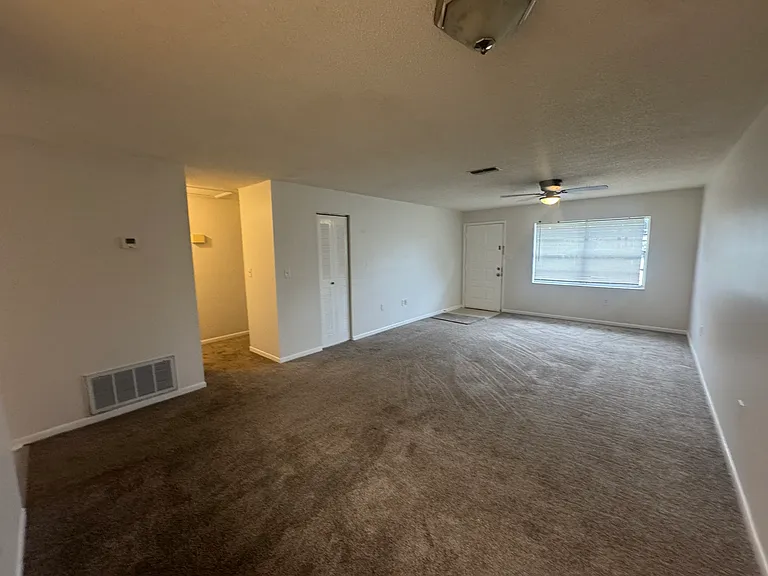 5600 59th Way N #5602 — Photo 5